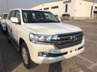 酷路泽4000  20款 4.0L GX-R 两气 遥启倒影 无大灯清洗 中东