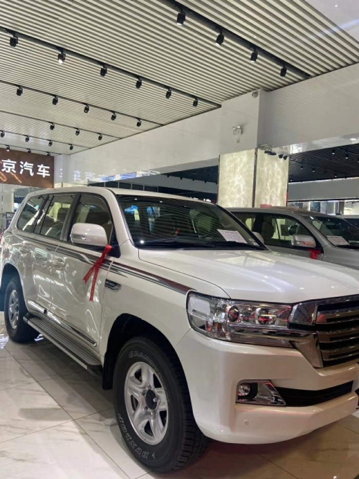 酷路泽4000 2020款 4.0L GX-R 两气 底挂 绞盘 中东