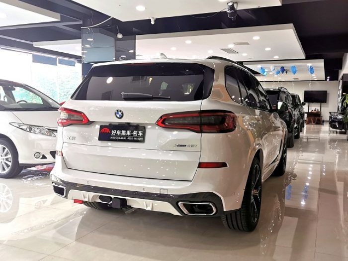 宝马X5 2022款 xDrive40i XLine 大豪华包 加规