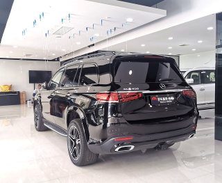 奔驰GLS450 2022款 GLS450 6座 豪华包 雷测包 科技包 舒适包 加规