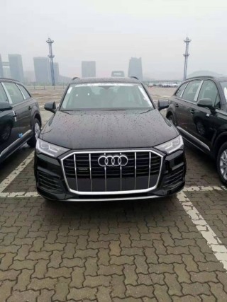奥迪Q7  20款 2.0T 标准 欧规