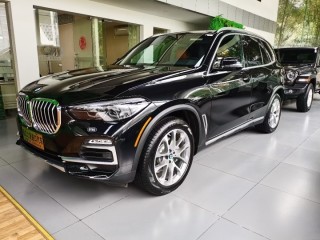 宝马X5  21款 xDrive40i XLine 加规