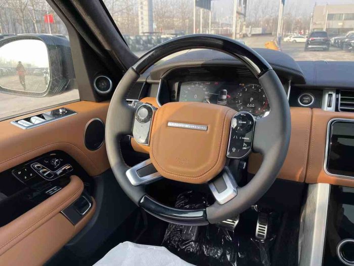 揽胜行政3.0汽油 2022款 3.0T P400 汽油 HSE 欧规