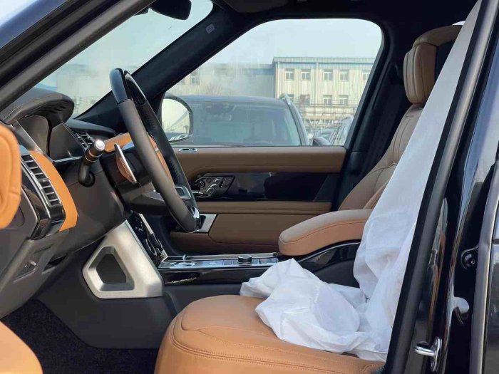 揽胜行政3.0汽油 2022款 3.0T P400 汽油 HSE 欧规