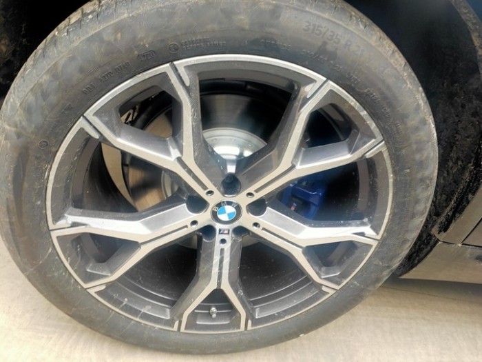 宝马X5 2021款 xDrive40i M运动 大豪华包  加规