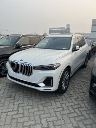 宝马X7  22款 xDrive40i Luxury豪华 美规