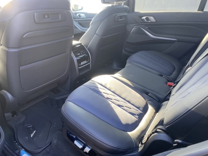 宝马X7 2021款 xDrive40i M运动 卓越豪华 7座 加规