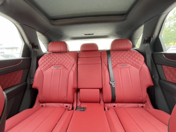 添越 2021款 4.0T V8 五座 美规