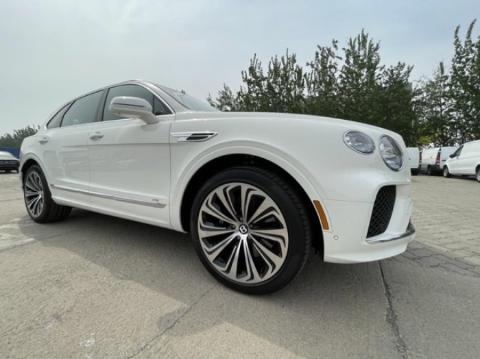 添越 2021款 4.0T V8 五座 美规