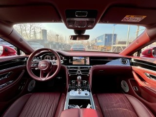 飞驰 2021款 4.0T 五座 V8 欧规