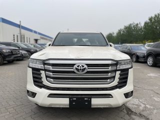 酷路泽3500 2022款 3.5T GX-R 20轮 JBL 后娱 中东