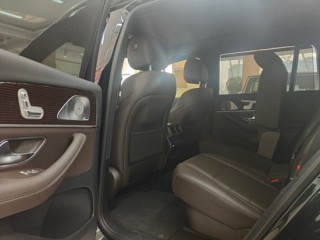 奔驰GLS450 2022款 GLS450 7座 全景20轮 美规