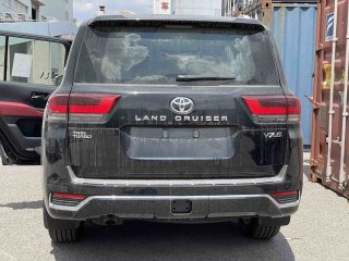 酷路泽3500 2022款 3.5T VX-S 中东