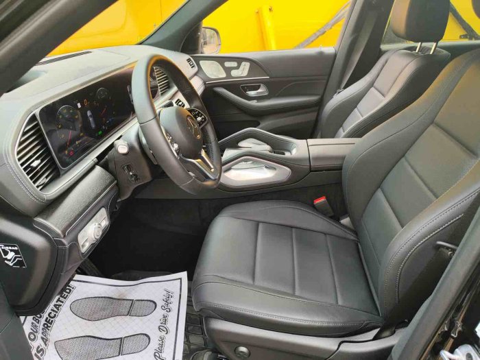 奔驰GLE450 2022款 GLE450 5座 豪华包 运动包 科技包 智能驾驶包 加规