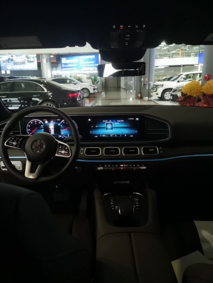 奔驰GLE350 2022款 GLE350 5座 豪华包 运动包 加规