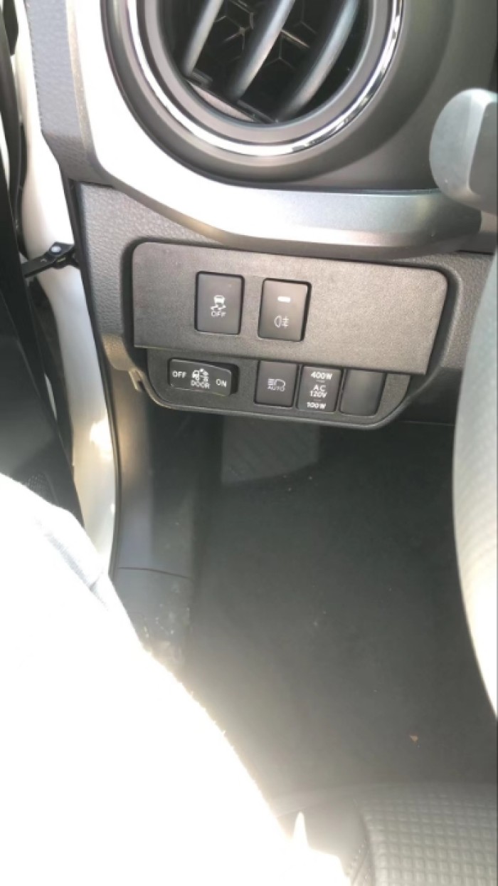 塔库玛 2021款 3.5L 自动 TRD Pro 加规
