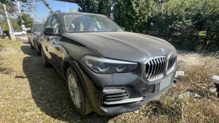 宝马X5 2020款 xDrive40i 标准 19轮 中东