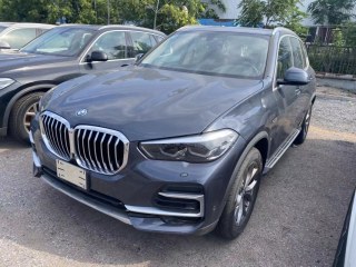 宝马X5  22款 xDrive45e 插电混动 XLine 墨规