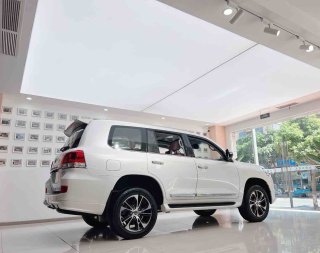 酷路泽5700  21款 5.7L VX-S  中东