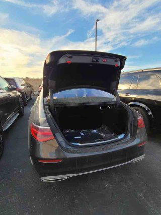 奔驰S级  22款 S500 长轴 四驱 美规