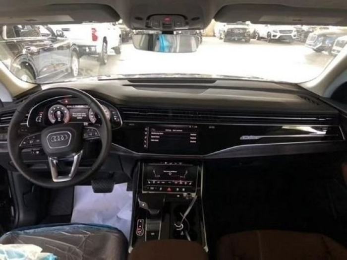 奥迪Q8 2022款 3.0T 标准型 欧规