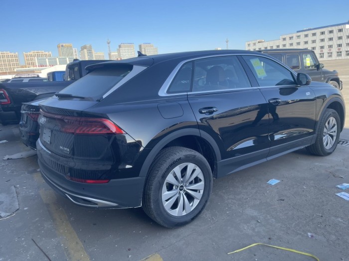奥迪Q8 2022款 3.0T 标准型 欧规