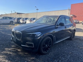 宝马X5  22款 xDrive45e 插电混动 XLine 墨规