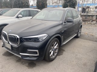 宝马X5  22款 xDrive45e 插电混动 XLine 墨规