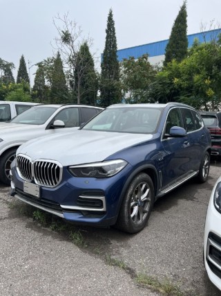 宝马X5  22款 xDrive45e 插电混动 XLine 墨规