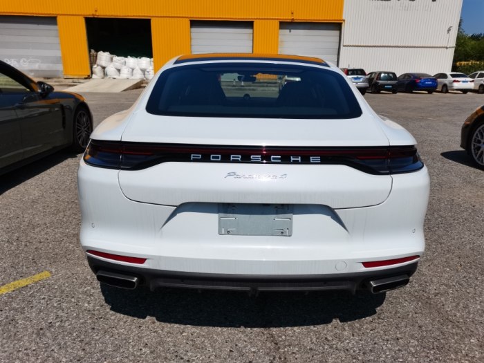 Panamera 2022款 4 2.9T 美规