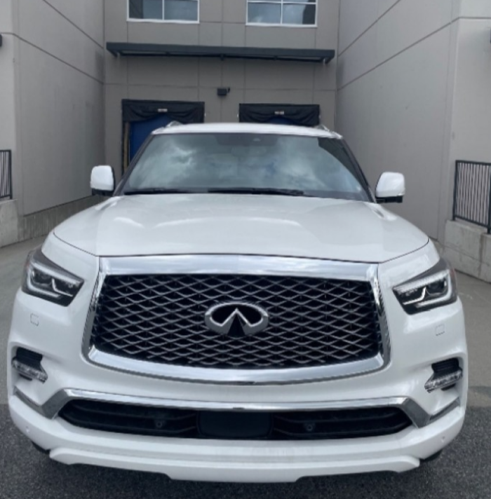 英菲尼迪QX80 2022款 5.6L 四驱 LUXE标准 加规