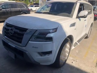 Armada  22款 5.6L Platinum铂金 美规