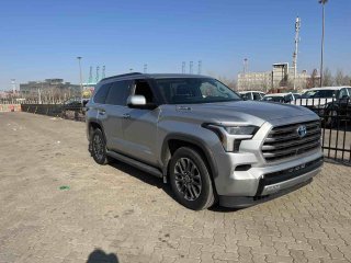 红杉  22款 5.7L 四驱 Limited 加规