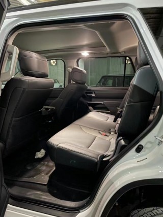 红杉 2022款 5.7L 四驱 Limited 加规