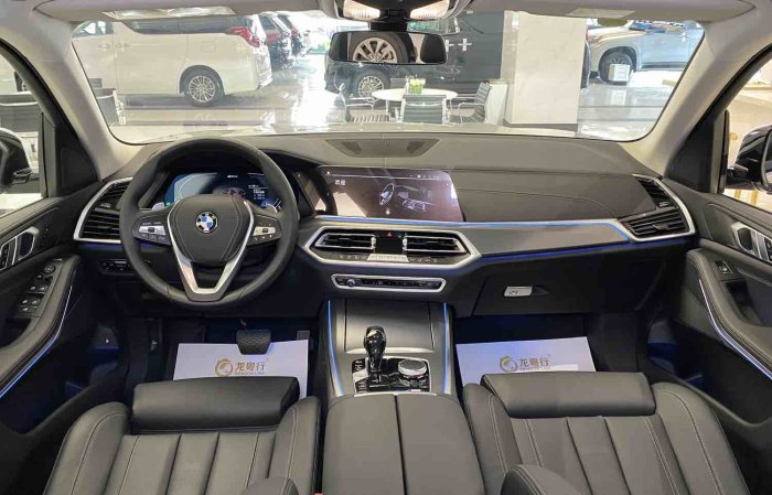 宝马X5 2022款 xDrive45e 插电混动 XLine 墨规