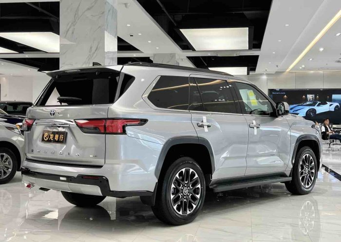 红杉 2023款 3.5T 混动 四驱 Limited 美规