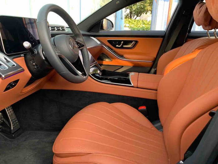 奔驰S级 2023款 S500 四驱 长轴 AMG 3D科技包 美规