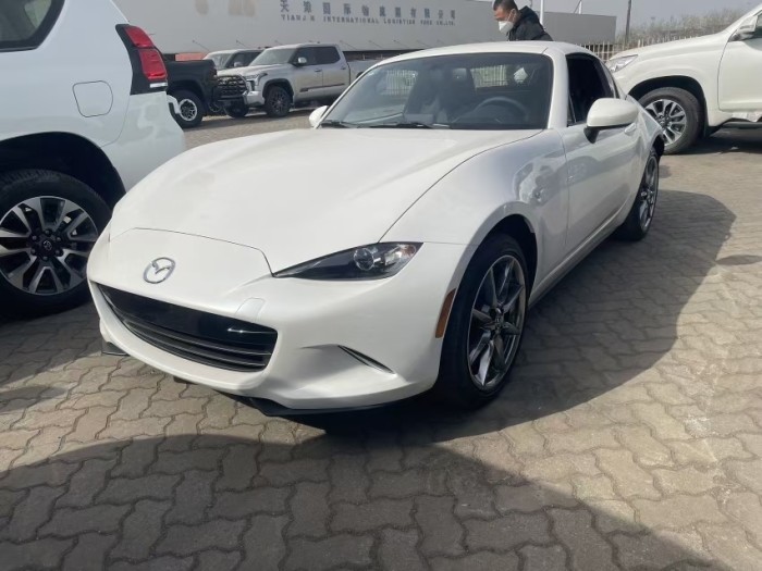 马自达MX-5 2022款 2.0L 自动 硬顶敞篷 墨规