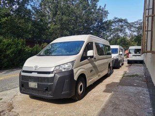 海狮HIACE 2022款 3.5L 自动 9座 中东