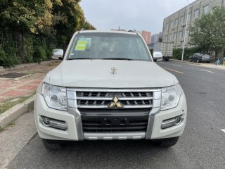 帕杰罗V93  22款 帕杰罗V93 3.0L 五门 GLS 真皮 中东