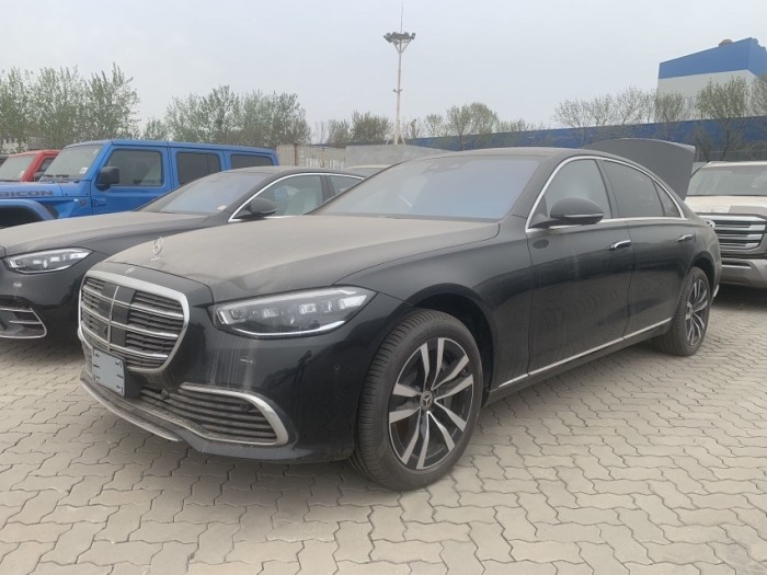 奔驰S级 2022款 S450 长轴 四驱 墨规