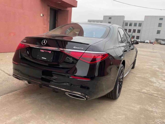 奔驰S级 2023款 S500 四驱 长轴 美规