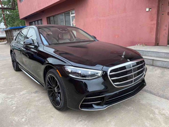 奔驰S级 2023款 S500 四驱 长轴 美规