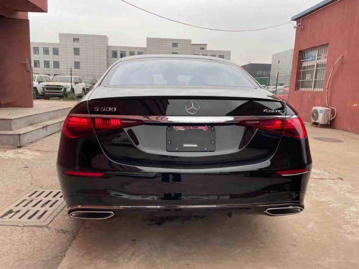 奔驰S级 2023款 S500 四驱 长轴 美规