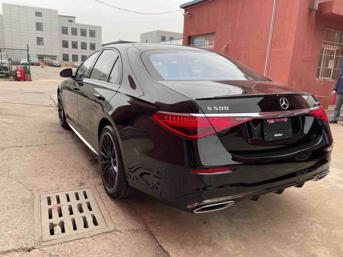 奔驰S级 2023款 S500 四驱 长轴 美规