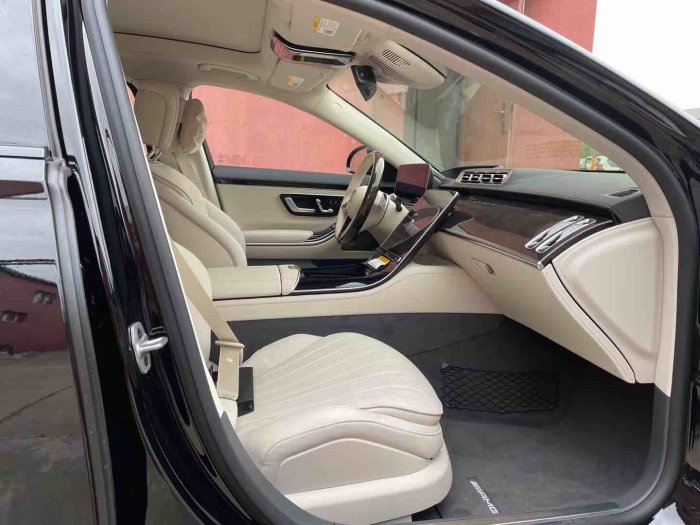奔驰S级 2023款 S500 四驱 长轴 美规
