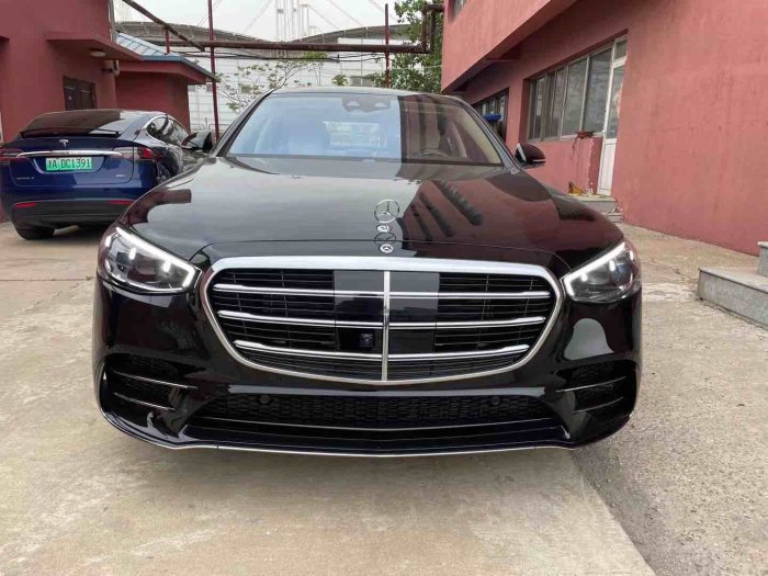 奔驰S级 2023款 S500 四驱 长轴 美规