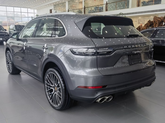 卡宴 2022款 S 2.9T 墨规