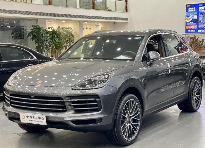 卡宴 2022款 S 2.9T 墨规