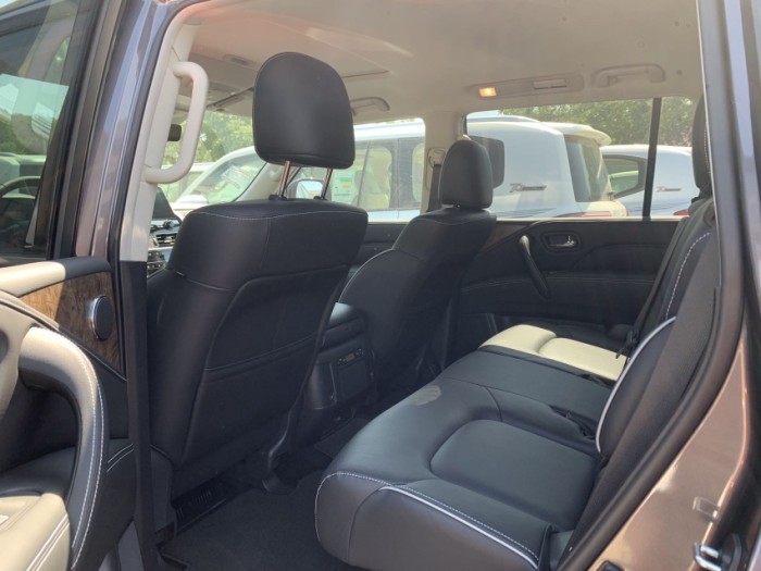 英菲尼迪QX80 2022款 5.6L 四驱 LUXE标准 美规